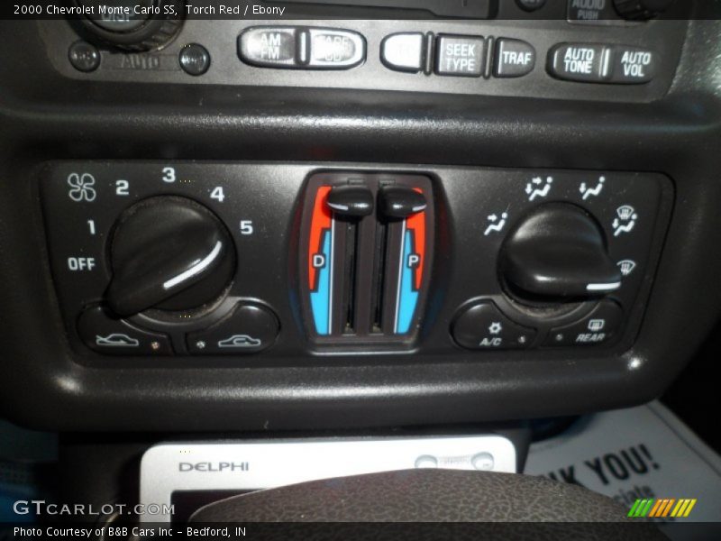 Torch Red / Ebony 2000 Chevrolet Monte Carlo SS