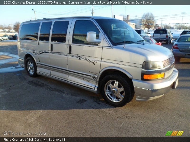 Front 3/4 View of 2003 Express 1500 AWD Passenger Conversion Van