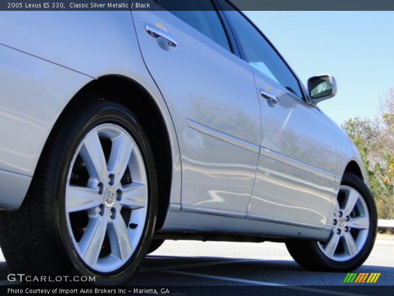 Classic Silver Metallic / Black 2005 Lexus ES 330
