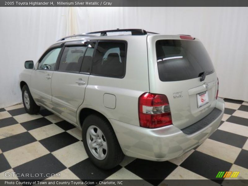 Millenium Silver Metallic / Gray 2005 Toyota Highlander I4