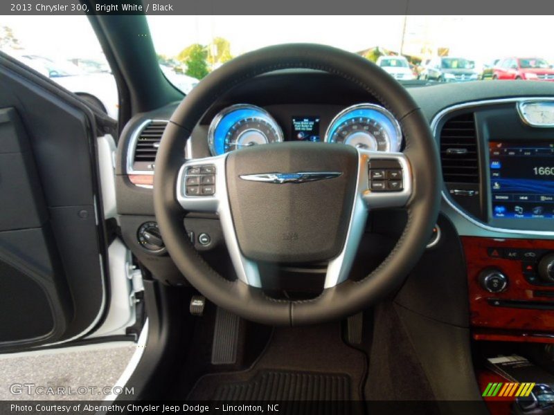 Bright White / Black 2013 Chrysler 300