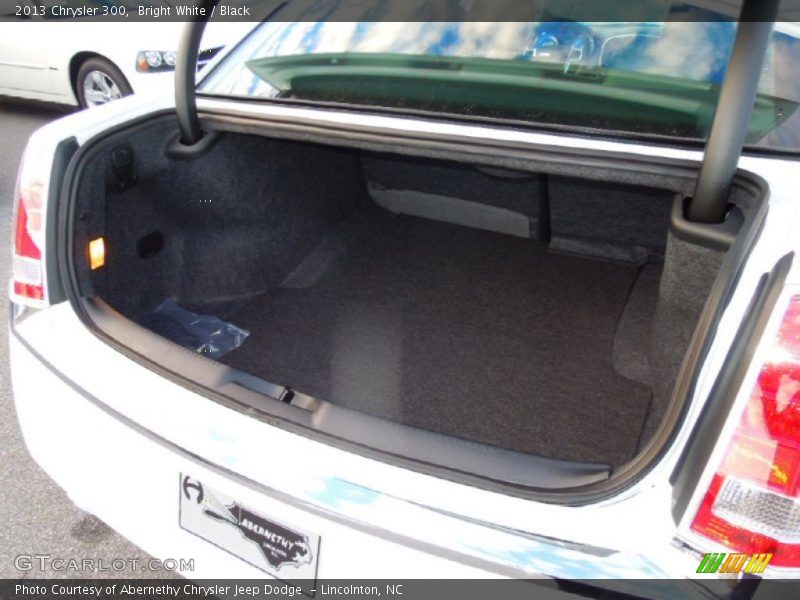 Bright White / Black 2013 Chrysler 300