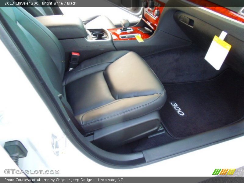 Bright White / Black 2013 Chrysler 300