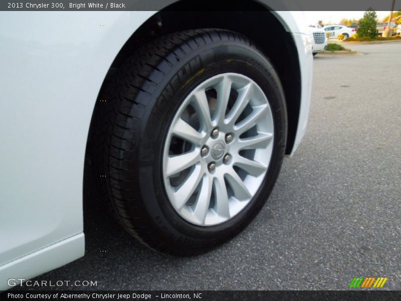 Bright White / Black 2013 Chrysler 300
