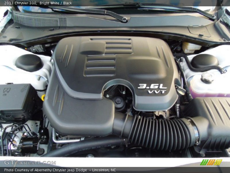 Bright White / Black 2013 Chrysler 300
