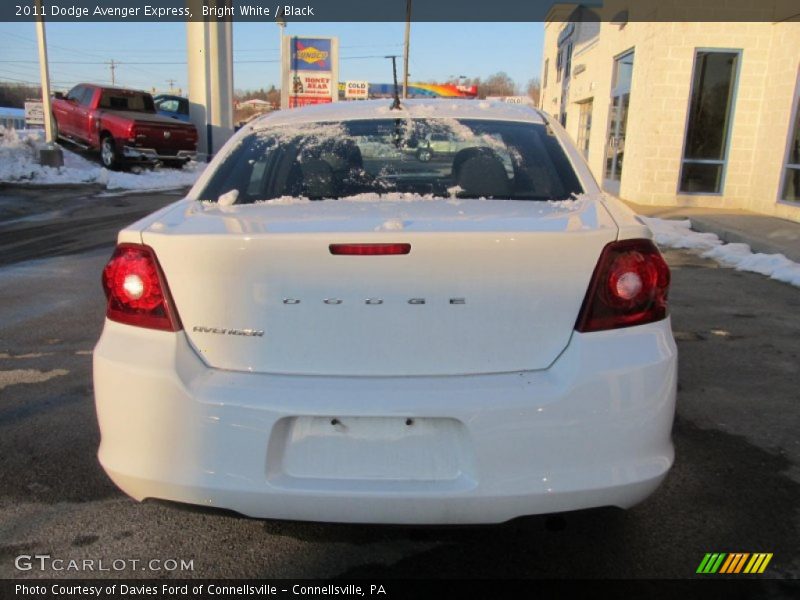 Bright White / Black 2011 Dodge Avenger Express