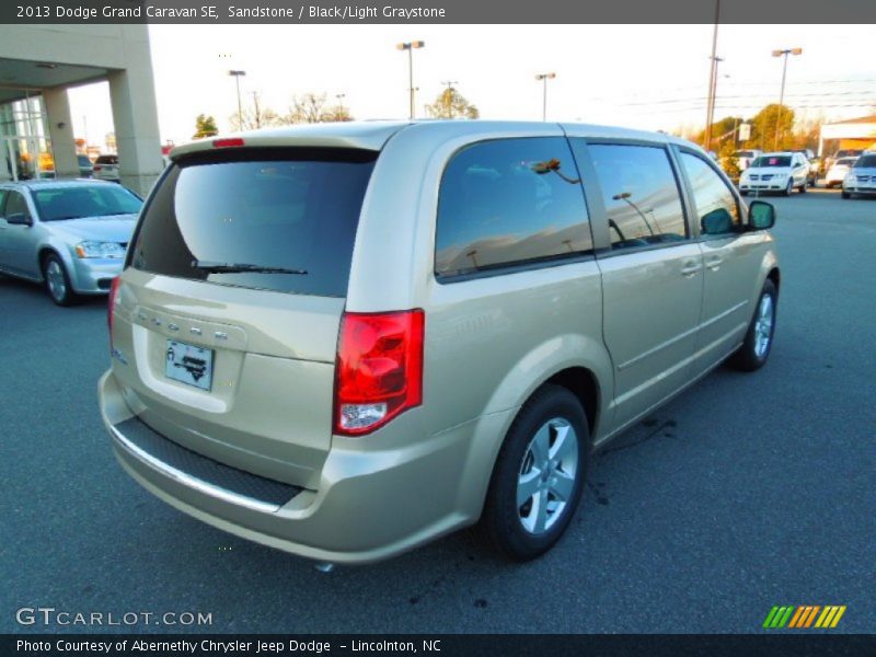 Sandstone / Black/Light Graystone 2013 Dodge Grand Caravan SE