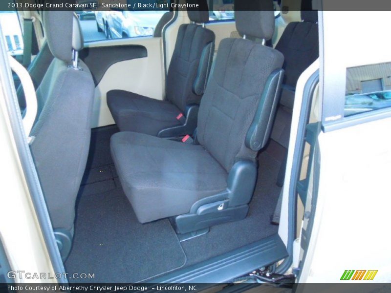 Sandstone / Black/Light Graystone 2013 Dodge Grand Caravan SE
