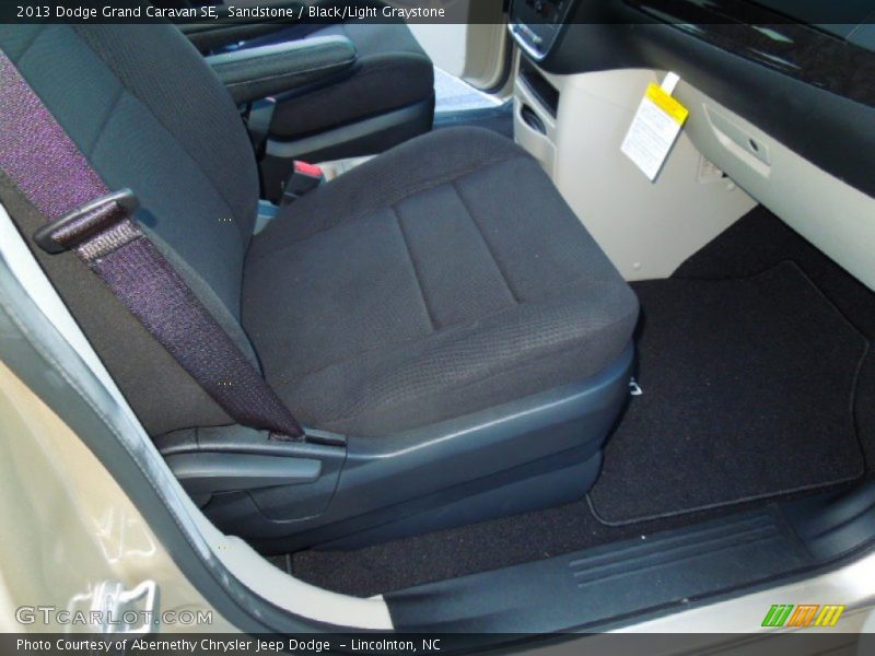 Sandstone / Black/Light Graystone 2013 Dodge Grand Caravan SE