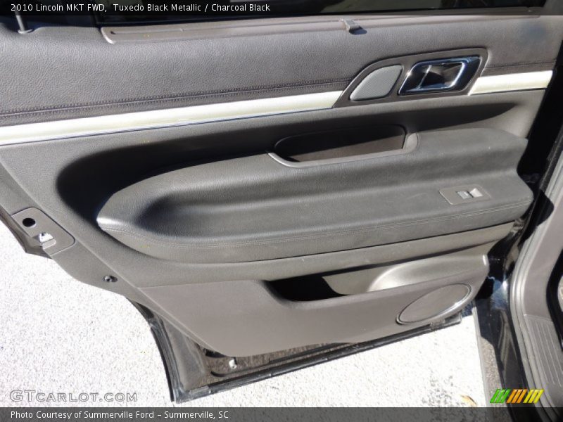 Tuxedo Black Metallic / Charcoal Black 2010 Lincoln MKT FWD