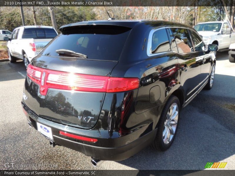 Tuxedo Black Metallic / Charcoal Black 2010 Lincoln MKT FWD