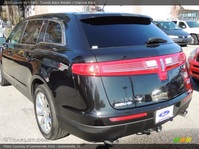Tuxedo Black Metallic / Charcoal Black 2010 Lincoln MKT FWD