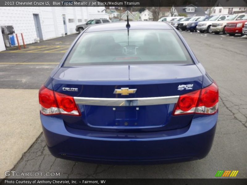 Blue Topaz Metallic / Jet Black/Medium Titanium 2013 Chevrolet Cruze LS