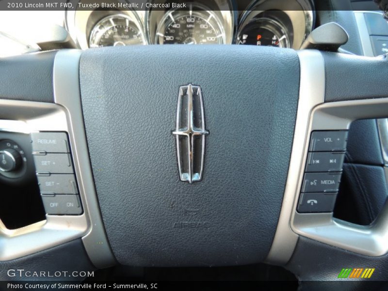 Tuxedo Black Metallic / Charcoal Black 2010 Lincoln MKT FWD