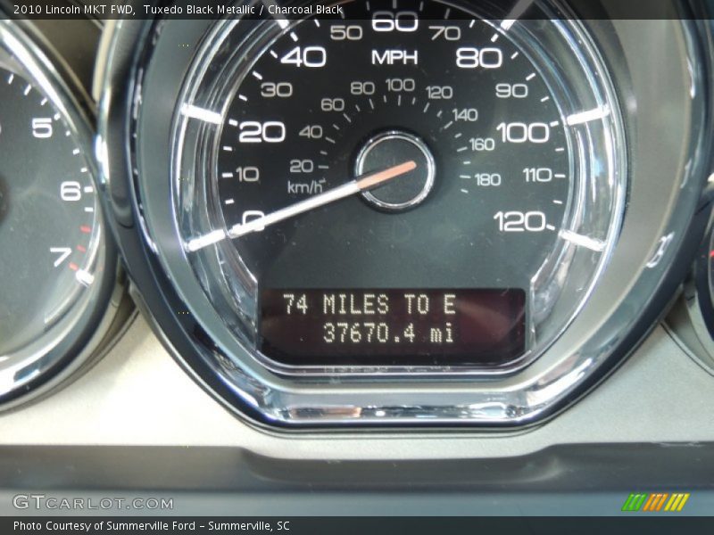 Tuxedo Black Metallic / Charcoal Black 2010 Lincoln MKT FWD