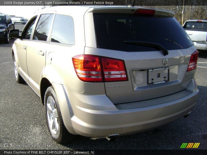 Light Sandstone Metallic / Pastel Pebble Beige 2009 Dodge Journey SXT