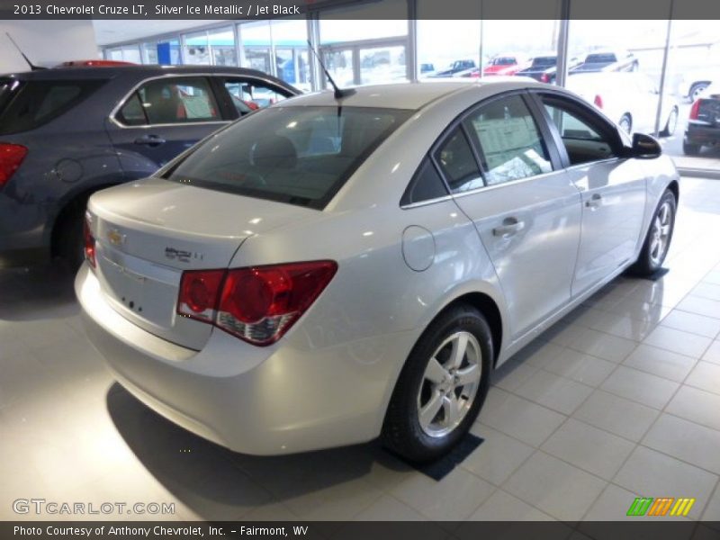 Silver Ice Metallic / Jet Black 2013 Chevrolet Cruze LT