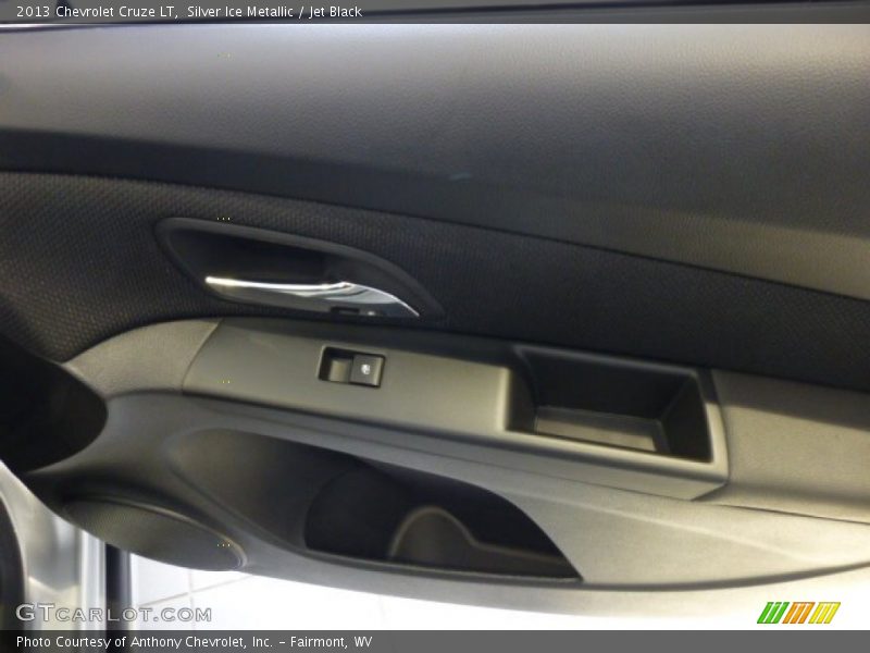 Silver Ice Metallic / Jet Black 2013 Chevrolet Cruze LT