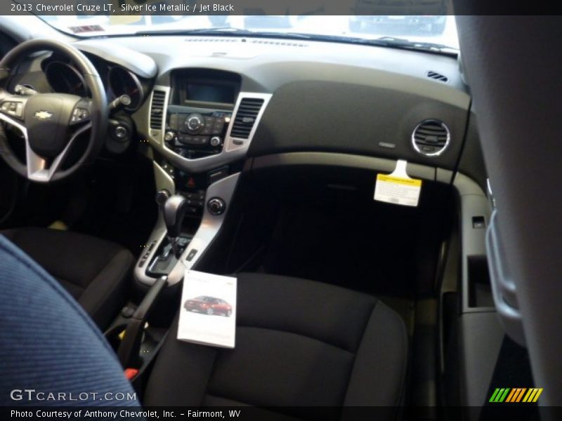 Silver Ice Metallic / Jet Black 2013 Chevrolet Cruze LT
