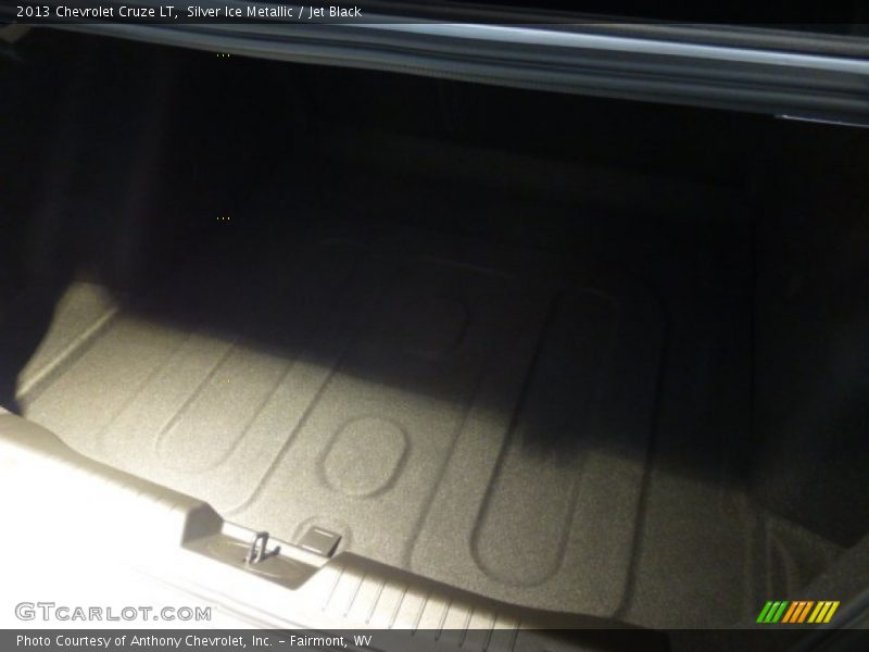 Silver Ice Metallic / Jet Black 2013 Chevrolet Cruze LT