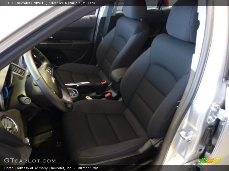 Silver Ice Metallic / Jet Black 2013 Chevrolet Cruze LT