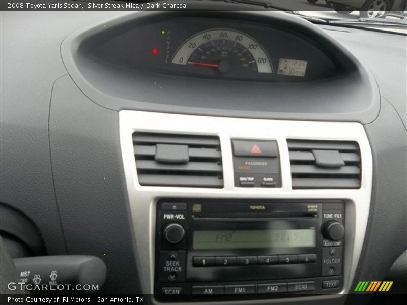 Silver Streak Mica / Dark Charcoal 2008 Toyota Yaris Sedan