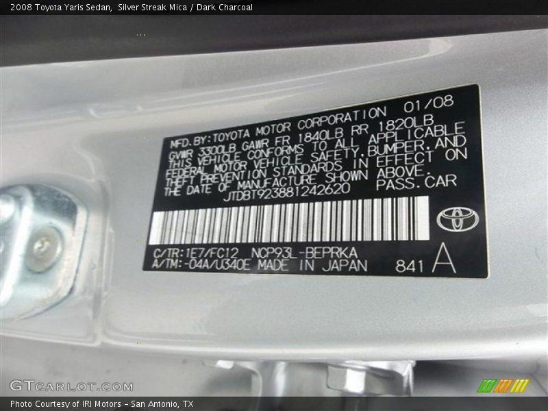 Silver Streak Mica / Dark Charcoal 2008 Toyota Yaris Sedan