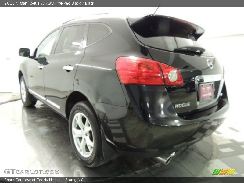 Wicked Black / Black 2011 Nissan Rogue SV AWD