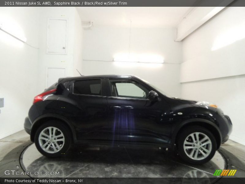 Sapphire Black / Black/Red w/Silver Trim 2011 Nissan Juke SL AWD