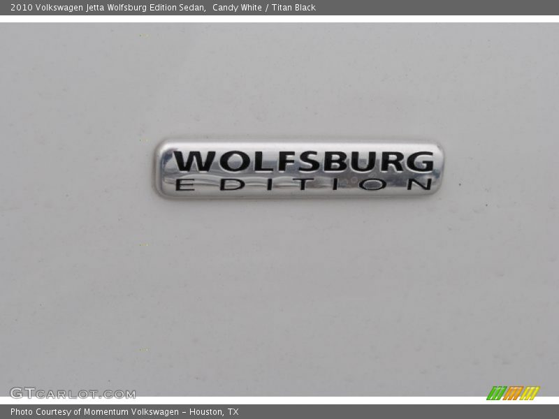 Candy White / Titan Black 2010 Volkswagen Jetta Wolfsburg Edition Sedan