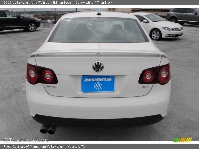 Candy White / Titan Black 2010 Volkswagen Jetta Wolfsburg Edition Sedan