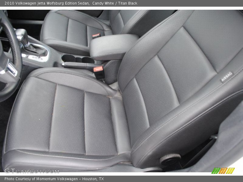 Candy White / Titan Black 2010 Volkswagen Jetta Wolfsburg Edition Sedan