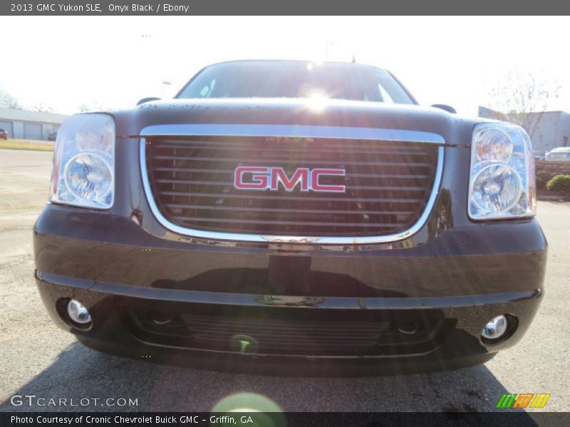 Onyx Black / Ebony 2013 GMC Yukon SLE