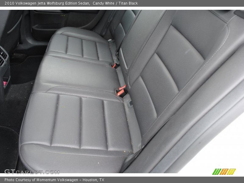 Candy White / Titan Black 2010 Volkswagen Jetta Wolfsburg Edition Sedan
