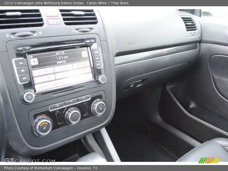 Candy White / Titan Black 2010 Volkswagen Jetta Wolfsburg Edition Sedan