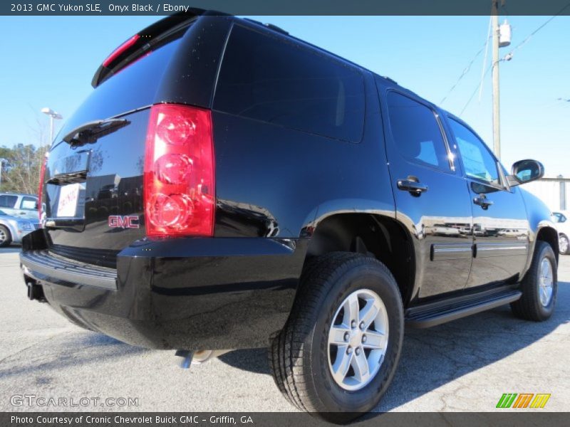 Onyx Black / Ebony 2013 GMC Yukon SLE