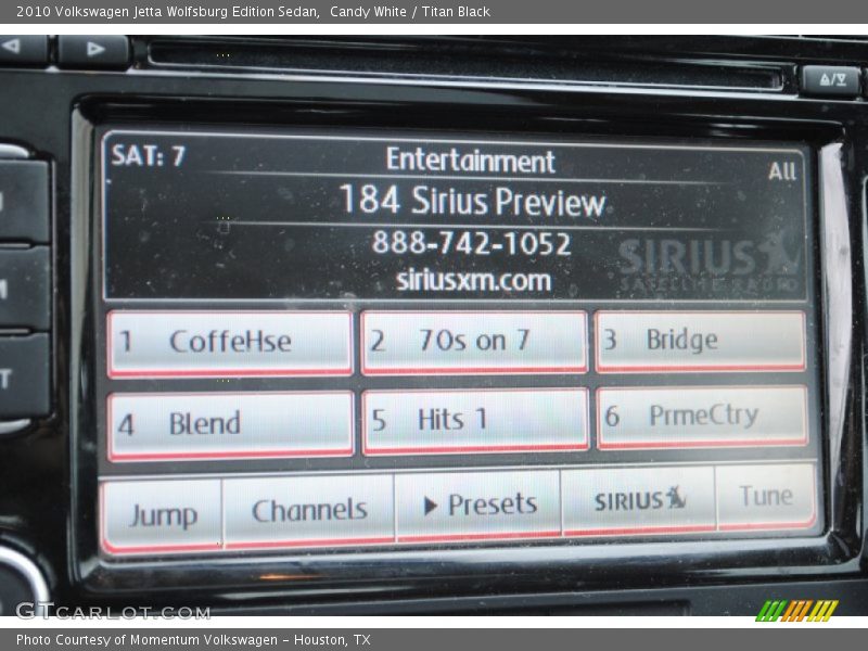 Candy White / Titan Black 2010 Volkswagen Jetta Wolfsburg Edition Sedan