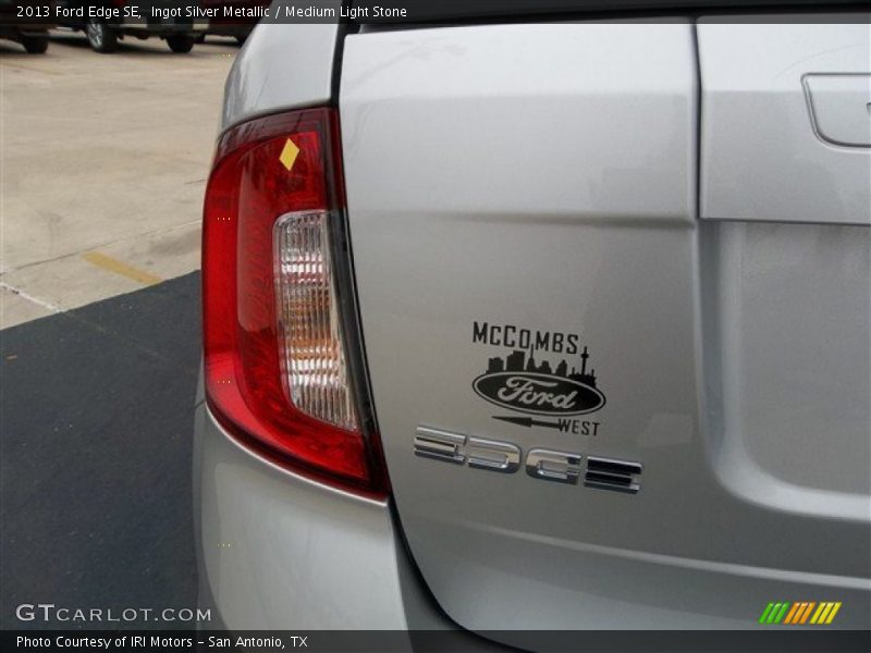 Ingot Silver Metallic / Medium Light Stone 2013 Ford Edge SE