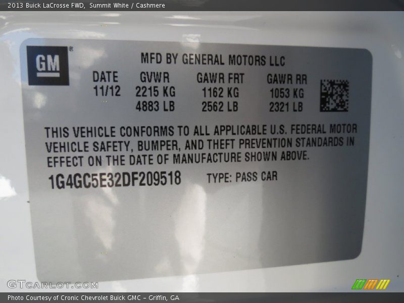 Summit White / Cashmere 2013 Buick LaCrosse FWD
