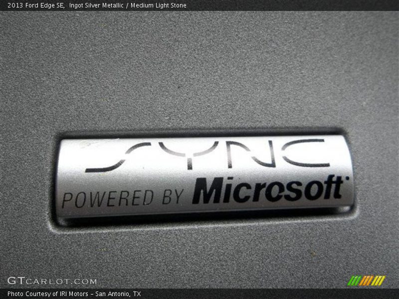 Ingot Silver Metallic / Medium Light Stone 2013 Ford Edge SE