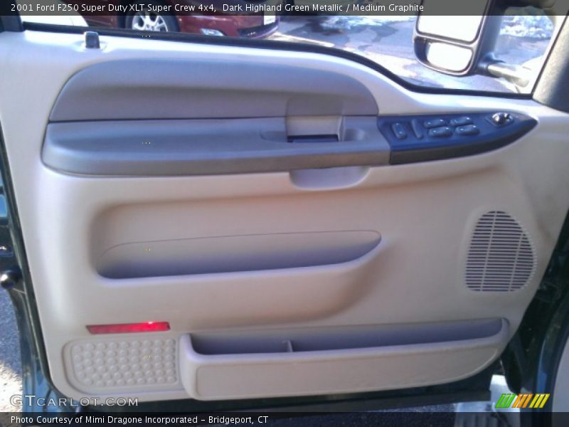 Dark Highland Green Metallic / Medium Graphite 2001 Ford F250 Super Duty XLT Super Crew 4x4