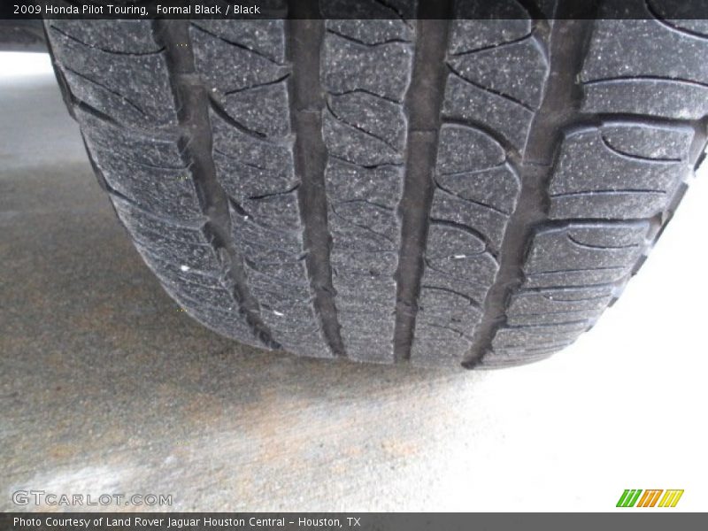 Formal Black / Black 2009 Honda Pilot Touring