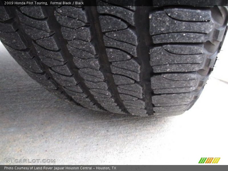 Formal Black / Black 2009 Honda Pilot Touring