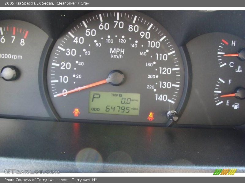 Clear Silver / Gray 2005 Kia Spectra SX Sedan