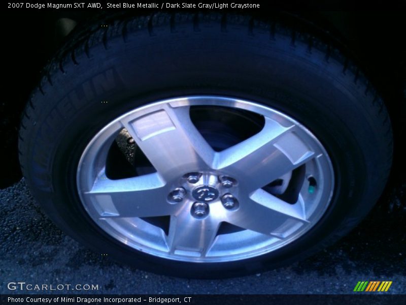  2007 Magnum SXT AWD Wheel