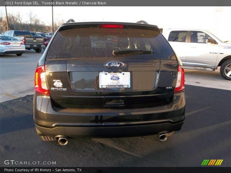 Tuxedo Black Metallic / Charcoal Black 2013 Ford Edge SEL