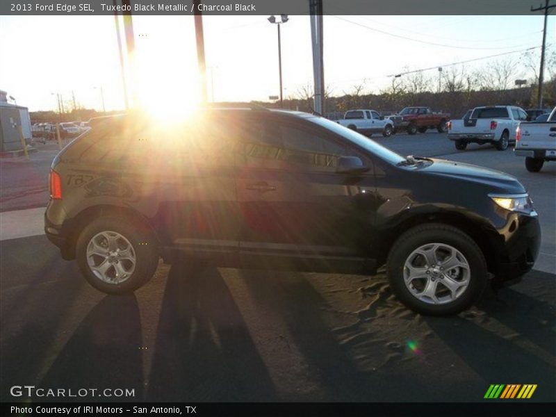Tuxedo Black Metallic / Charcoal Black 2013 Ford Edge SEL