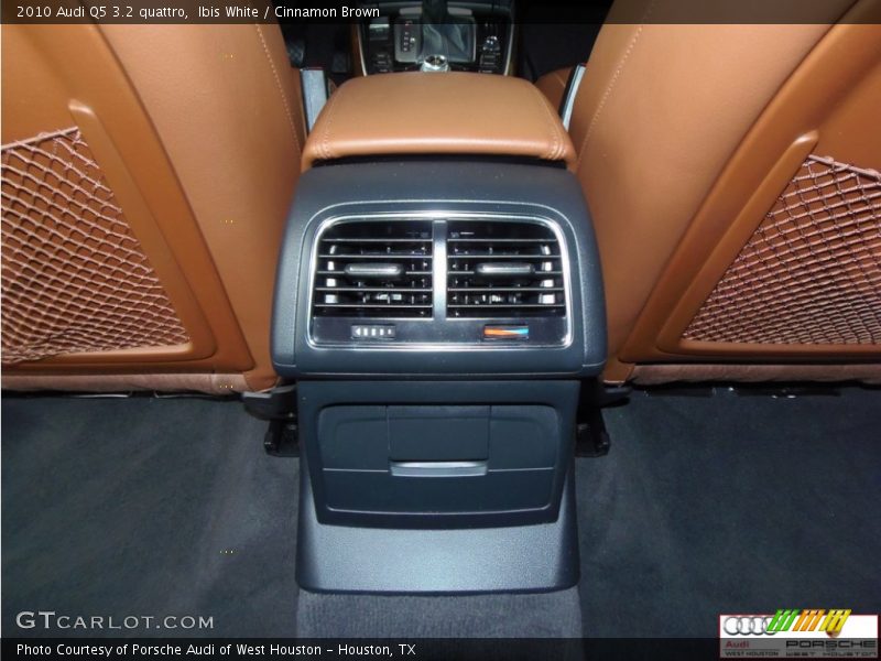 Ibis White / Cinnamon Brown 2010 Audi Q5 3.2 quattro