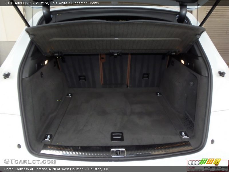 Ibis White / Cinnamon Brown 2010 Audi Q5 3.2 quattro