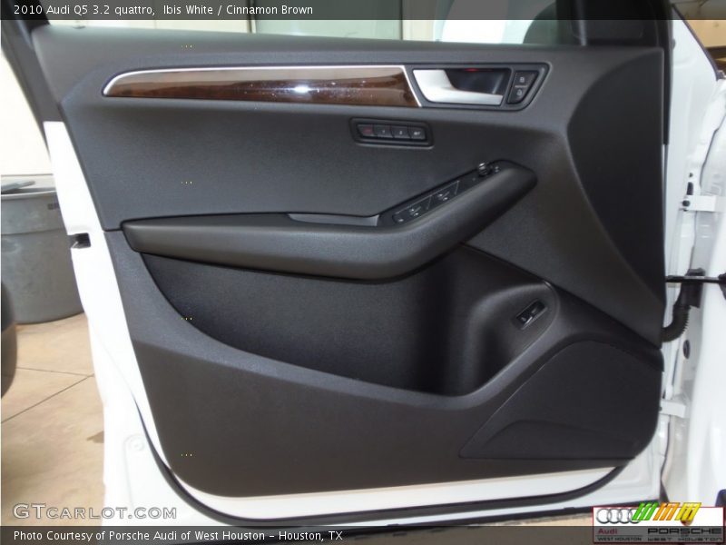 Ibis White / Cinnamon Brown 2010 Audi Q5 3.2 quattro